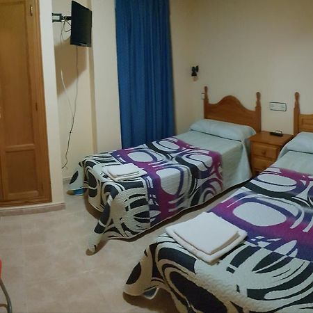 Hostal El Busto Teruel Zewnętrze zdjęcie