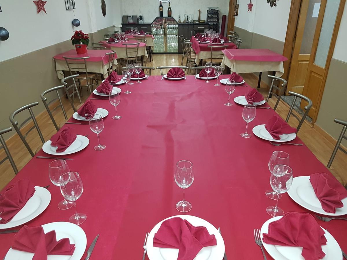 Hostal El Busto Teruel Zewnętrze zdjęcie