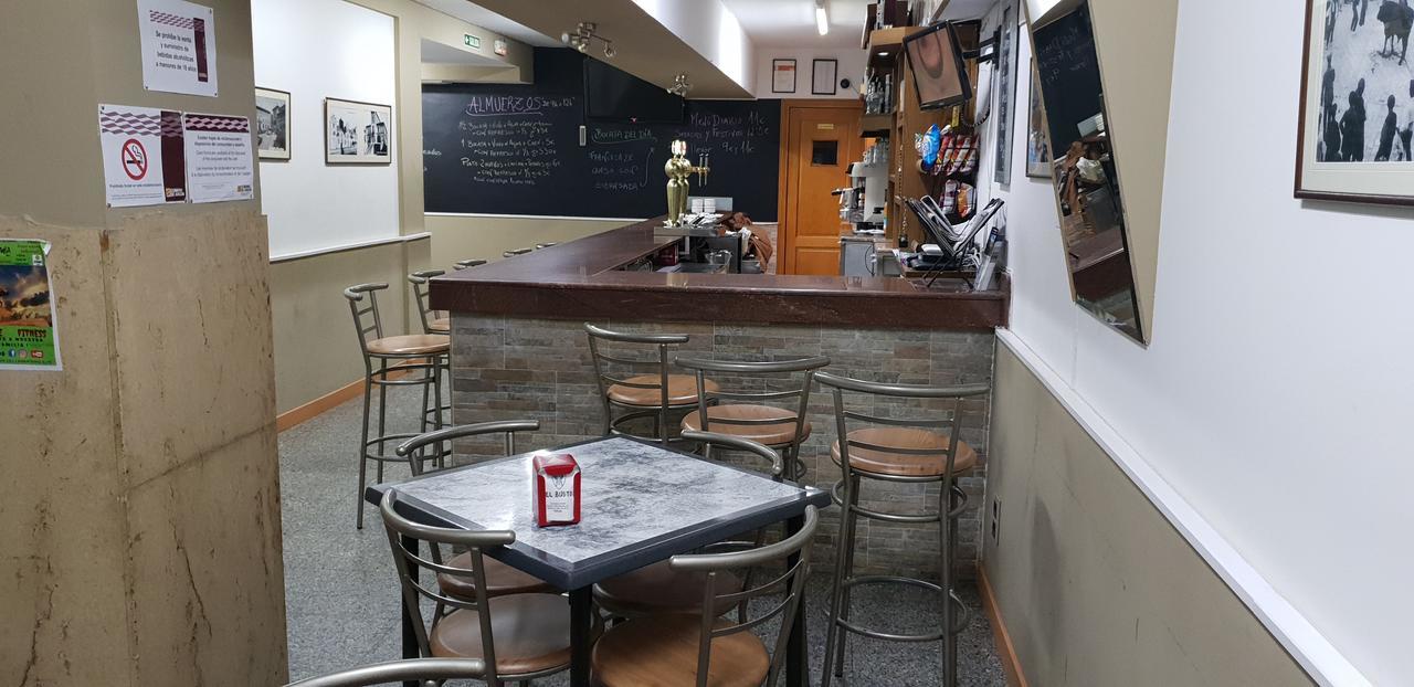 Hostal El Busto Teruel Zewnętrze zdjęcie