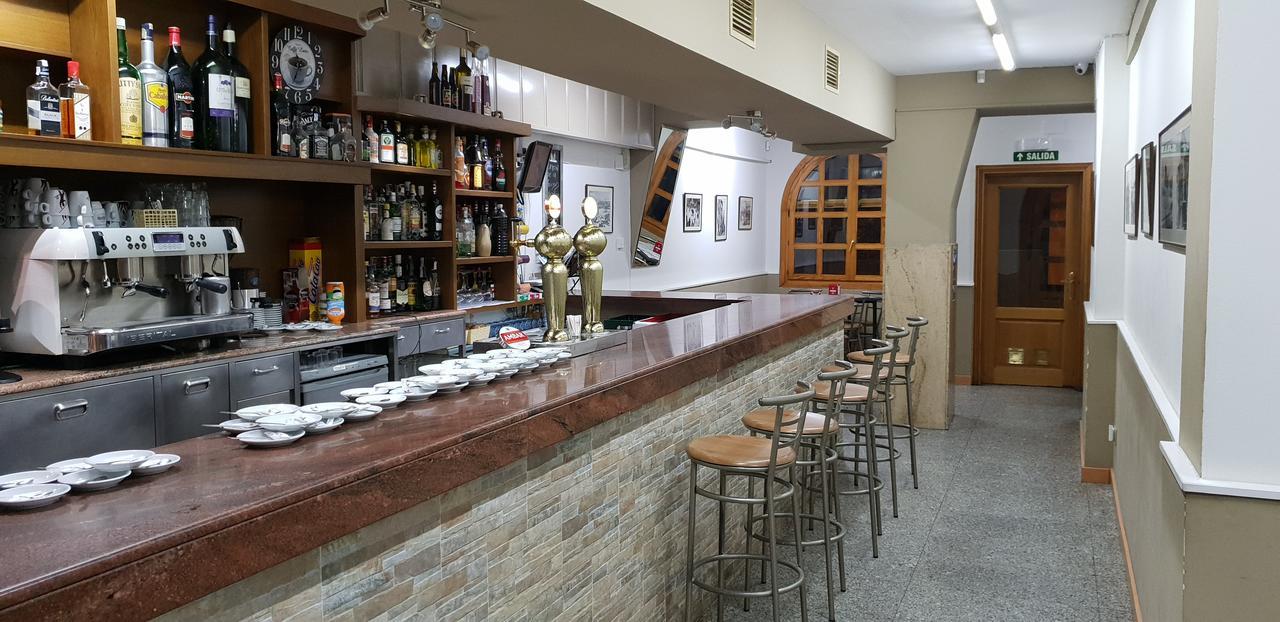 Hostal El Busto Teruel Zewnętrze zdjęcie