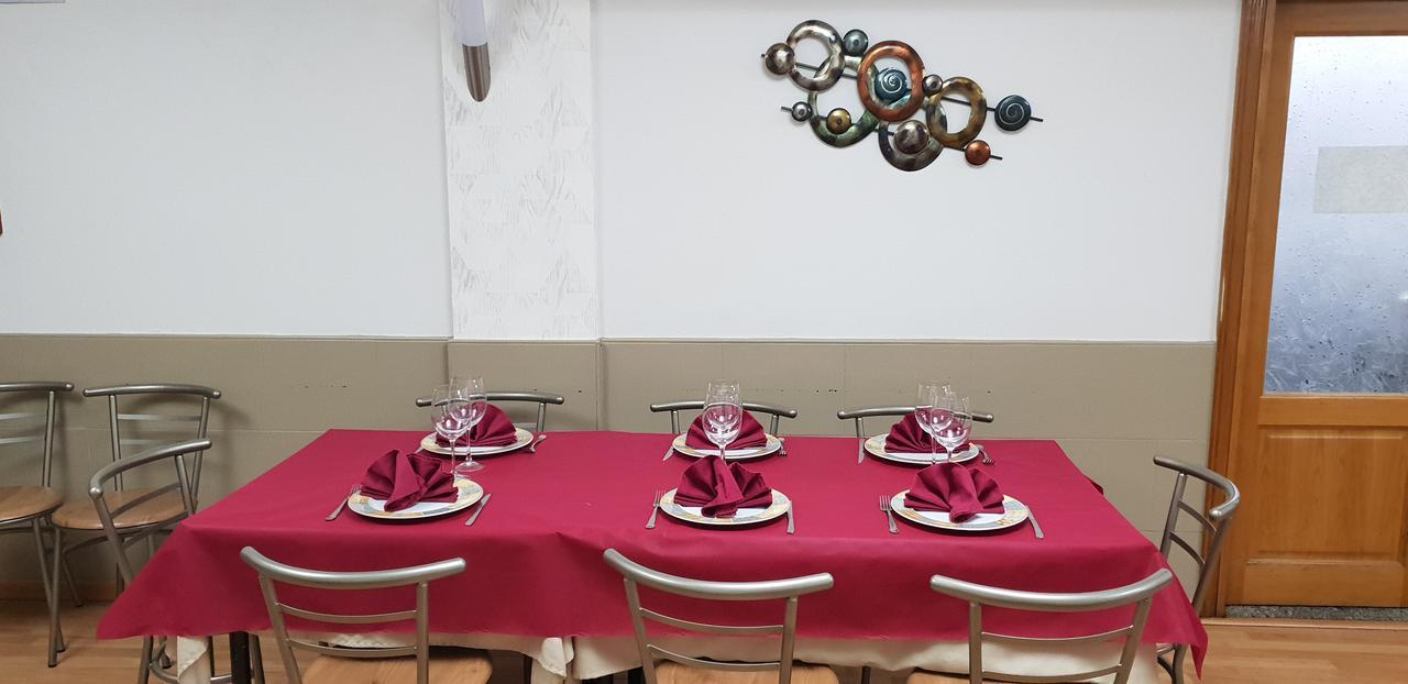 Hostal El Busto Teruel Zewnętrze zdjęcie